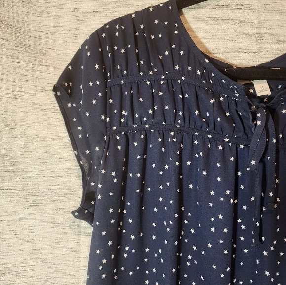 Croft & Barrow Sheer Star Top Blue Medium - Picture 3 of 6